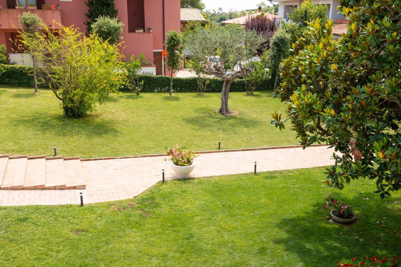 Hotel Giardino Suites&Spa Numana Bagian luar foto