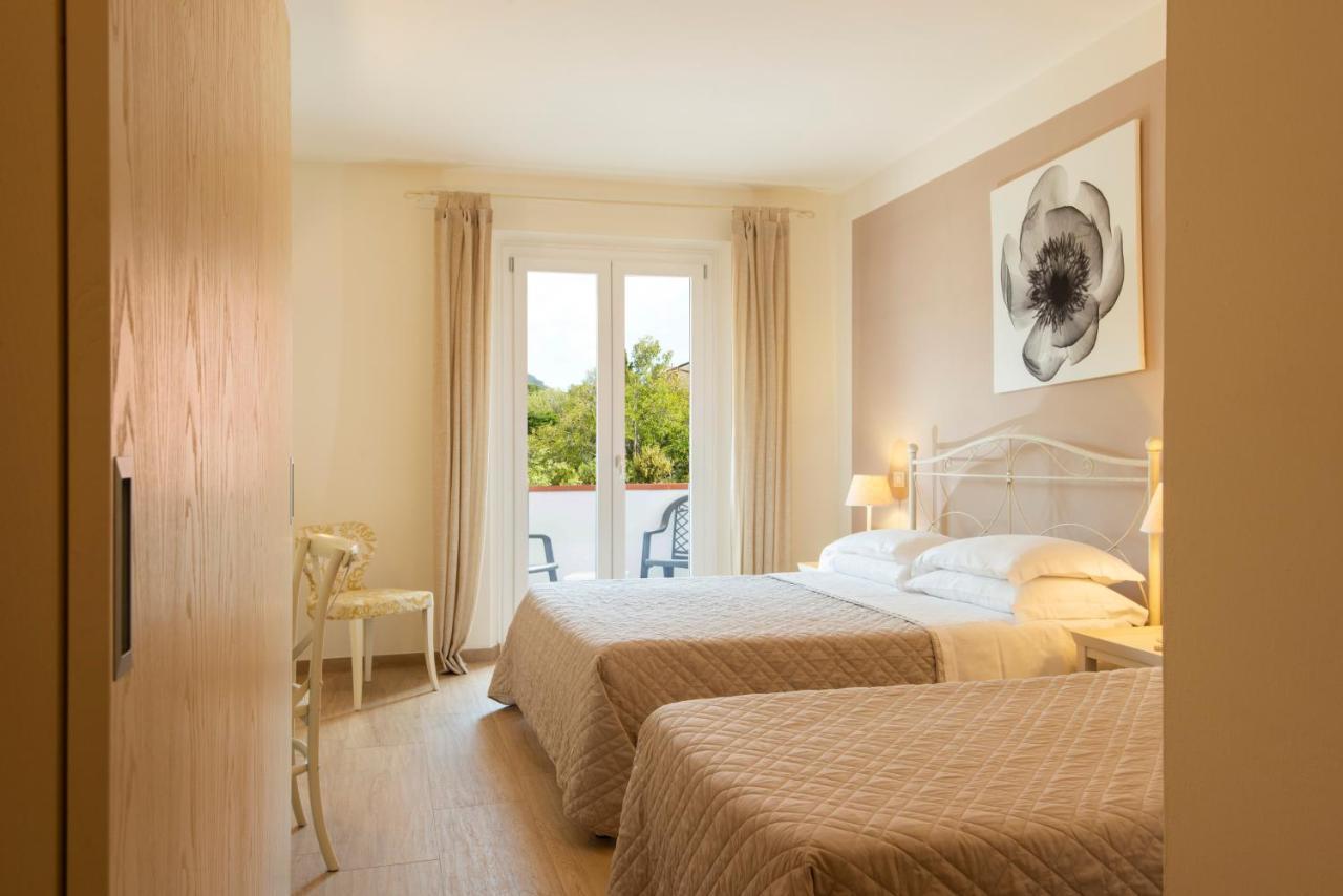 Hotel Giardino Suites&Spa Numana Bagian luar foto
