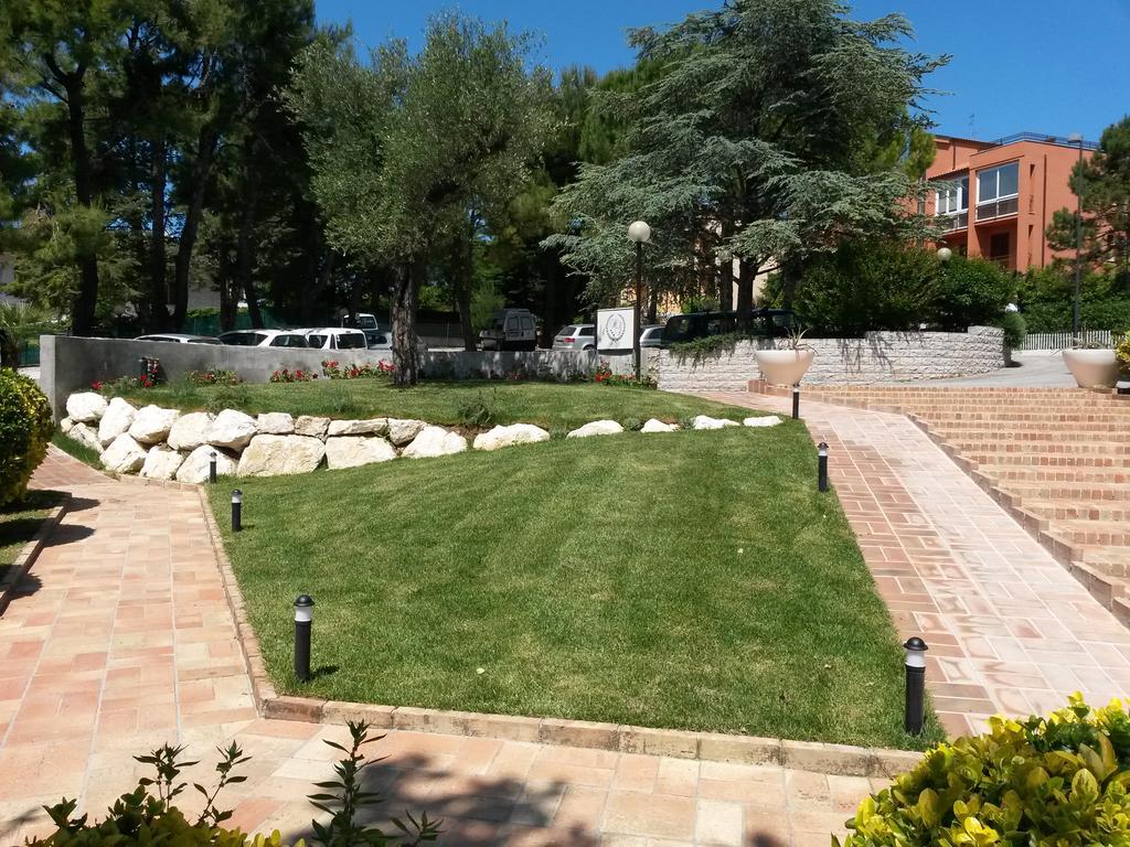 Hotel Giardino Suites&Spa Numana Bagian luar foto