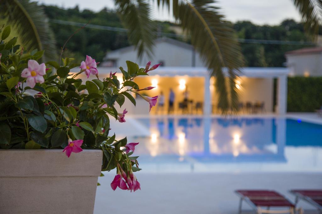 Hotel Giardino Suites&Spa Numana Bagian luar foto